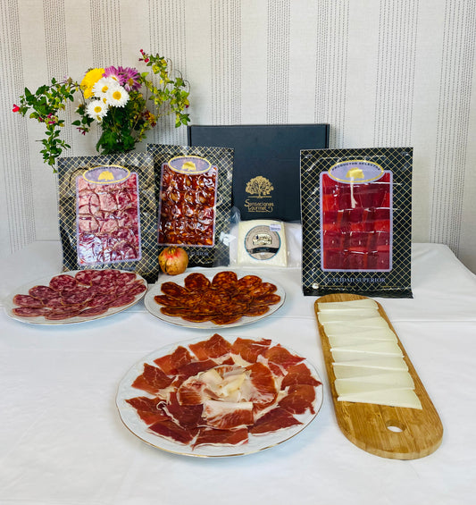 Surtido jamón ibérico, embutidos de bellota y queso