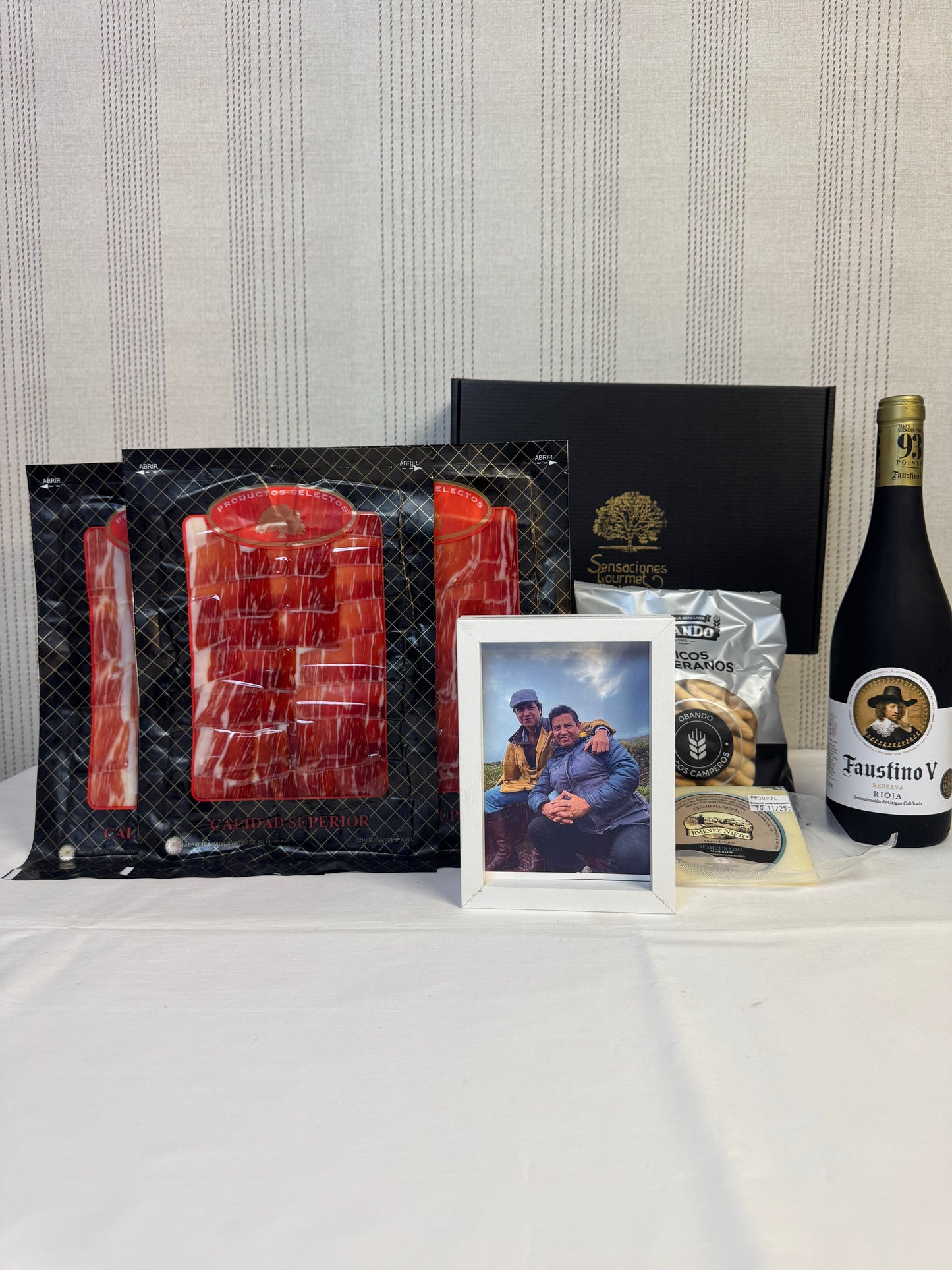 jamon foto queso y vino